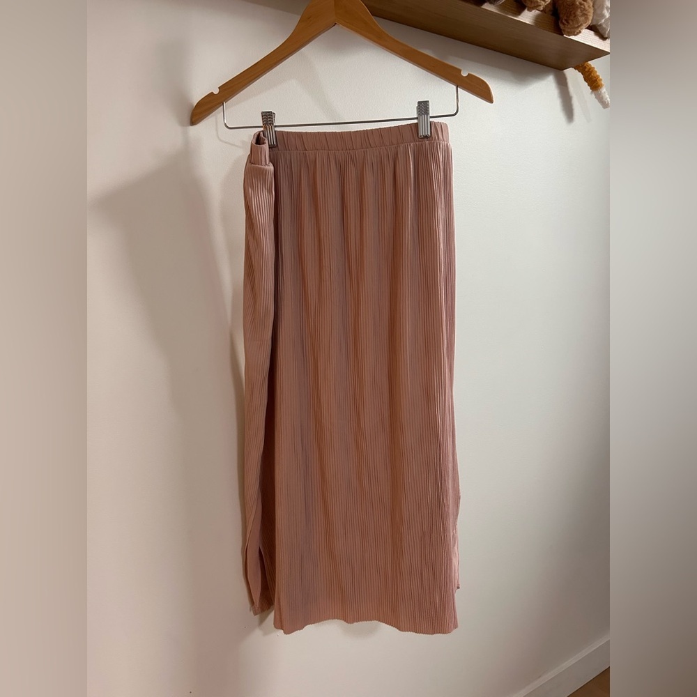 nwt Wilfred “ Celesse Pleated Skit” size L - Picture 2 of 5